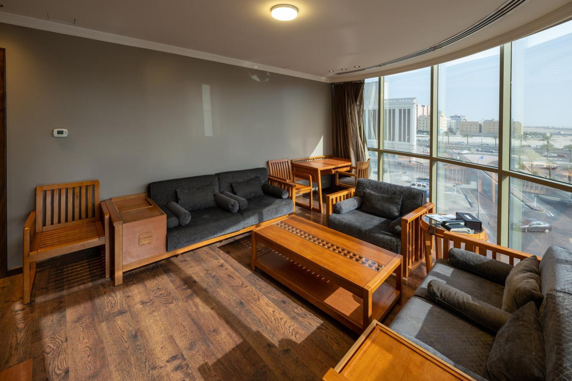 Tanal Serviced Apartments Al Khobar Room photo
